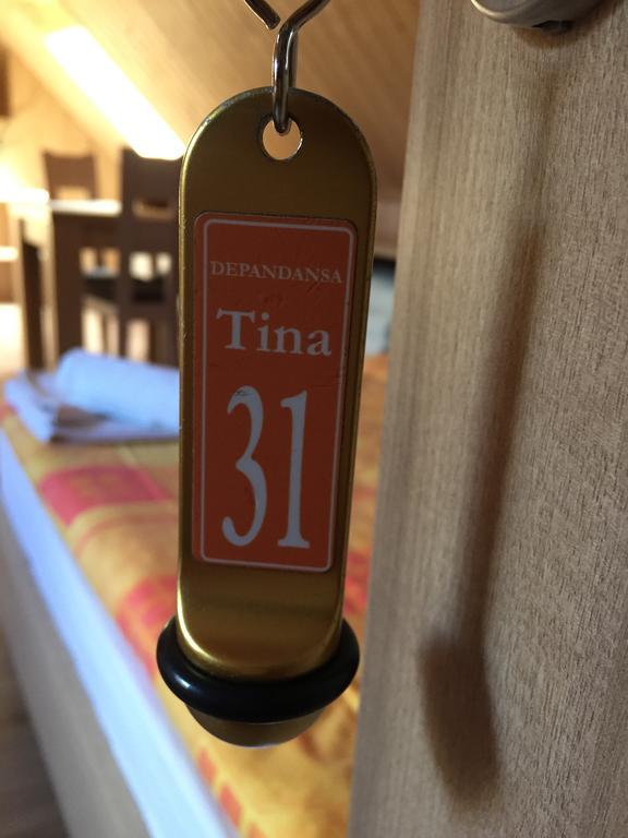 Apartmaji In Sobe Tina ครานสกา โกรา ภายนอก รูปภาพ