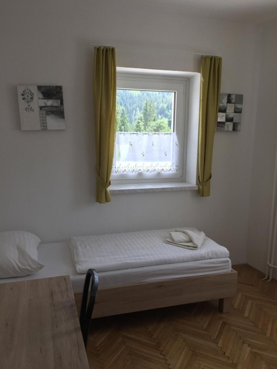 Apartmaji In Sobe Tina ครานสกา โกรา ภายนอก รูปภาพ
